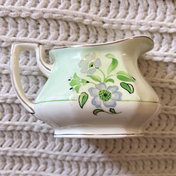 💚Ivory England Floral English Fine China Green Grey Gray Porcelain Creamer💚 - Picture 2 of 7